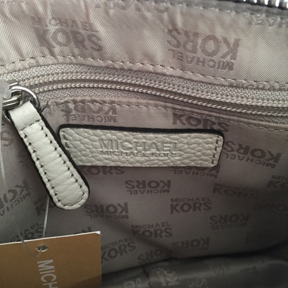 Michael Kors Julia MD Messenger Crossbody Purse Handbag Leather Snake Print NWT - Picture 14 of 16